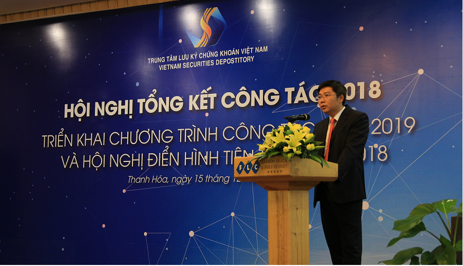 Ông Dương Ngọc Tuấn báo cáo kết quả công tác tại Hội nghị